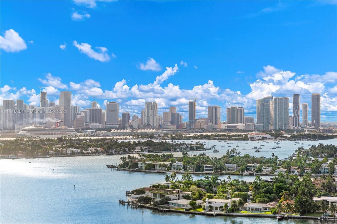 Breathtaking views of Downtown Miami, the Bay, Port of Miami, and the Venetian Islands!