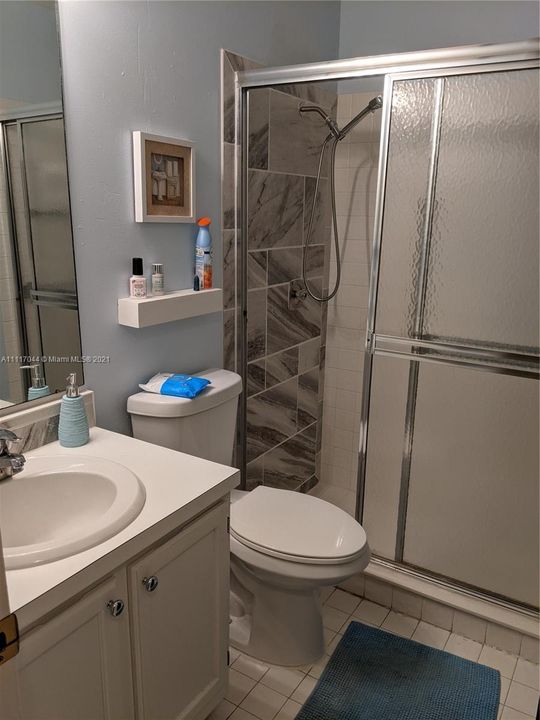 最近租的: $1,500 (2 贝兹, 2 浴室, 1120 平方英尺)