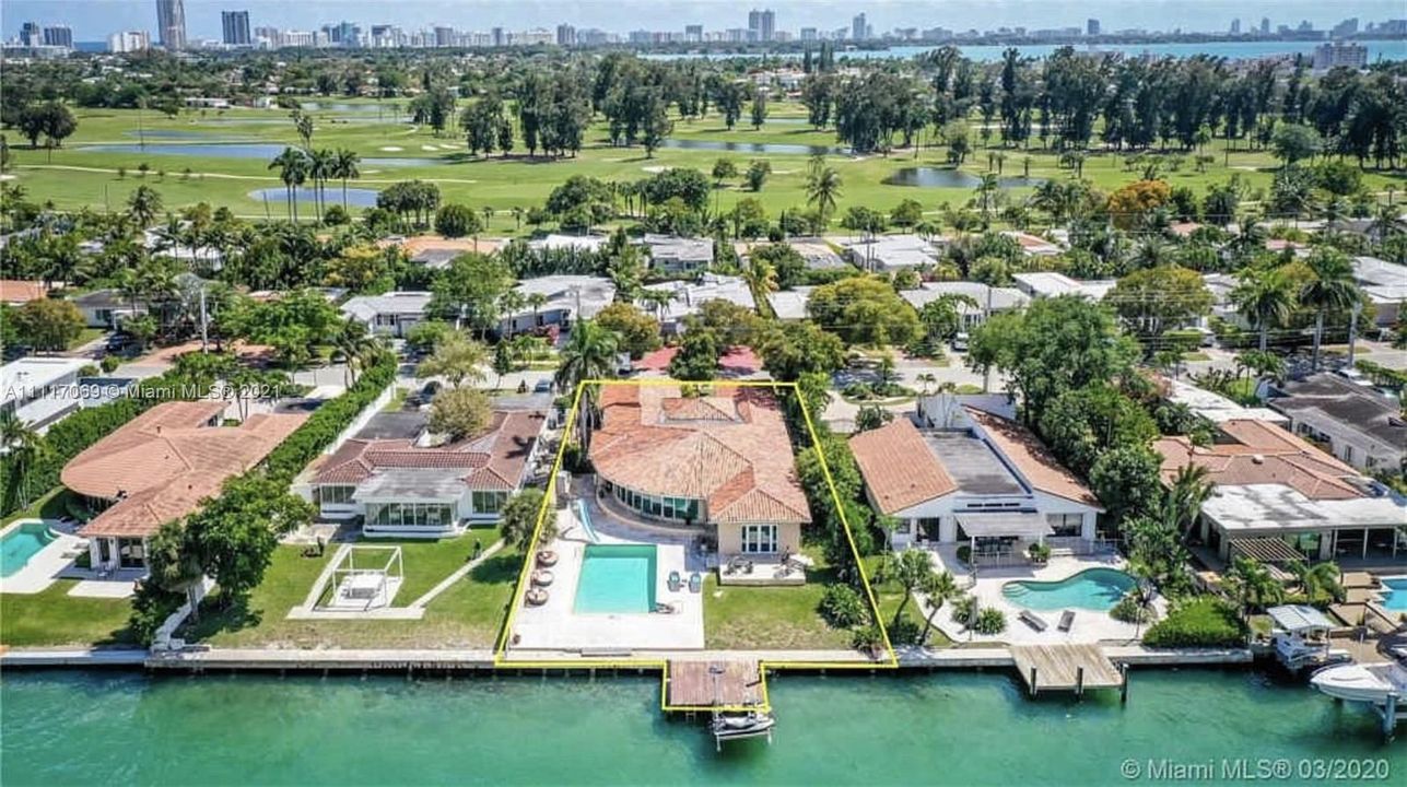 Recently Sold: $7,500,000 (4 beds, 4 baths, 4054 Square Feet)