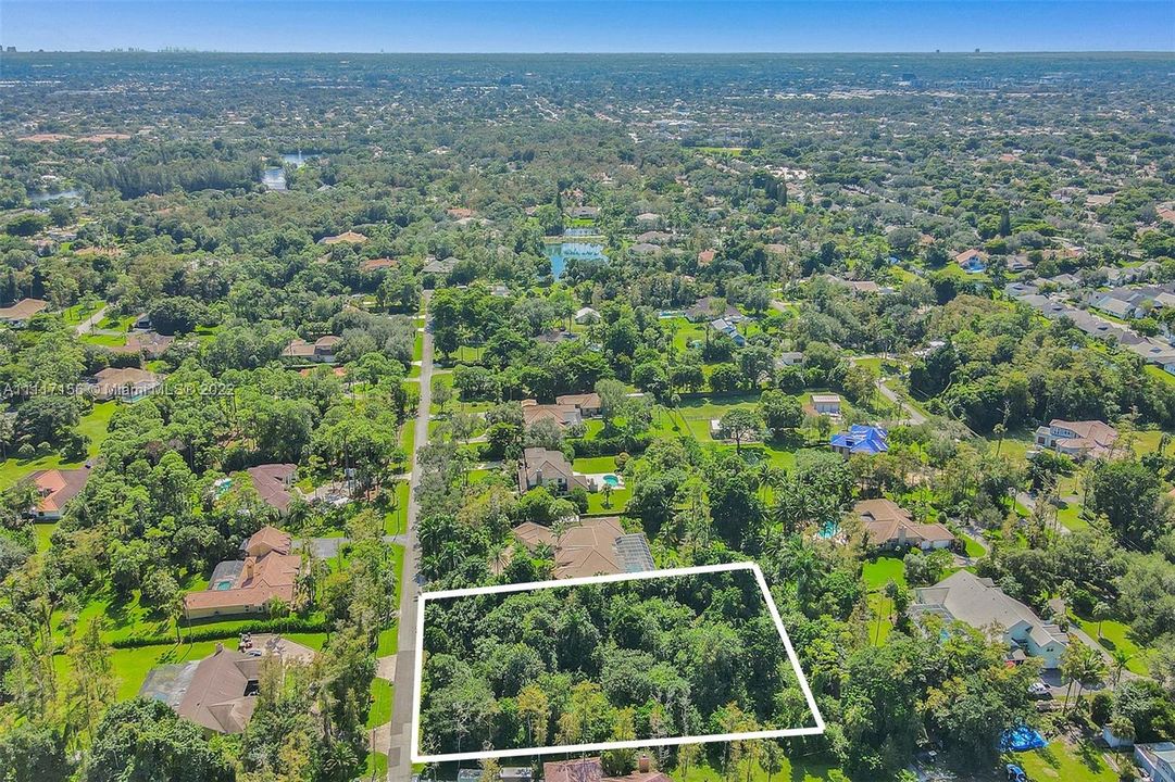 最近售出: $575,000 (1.25 acres)