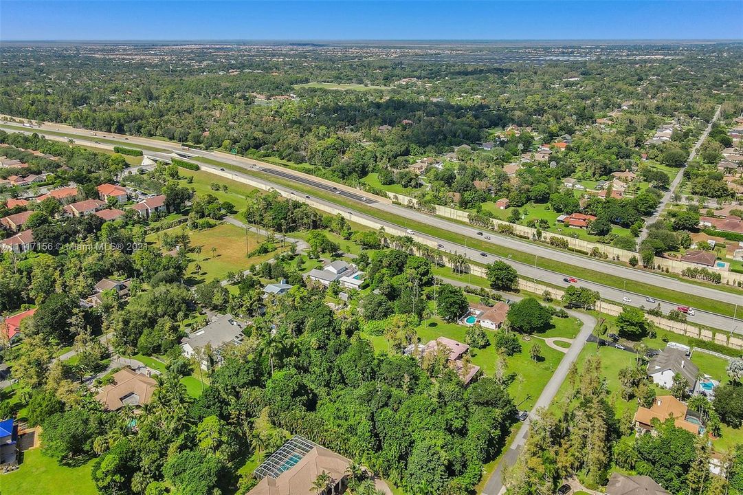 最近售出: $575,000 (1.25 acres)