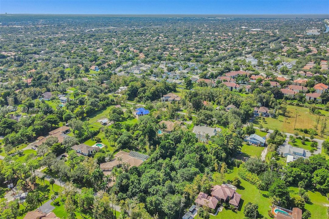 最近售出: $575,000 (1.25 acres)