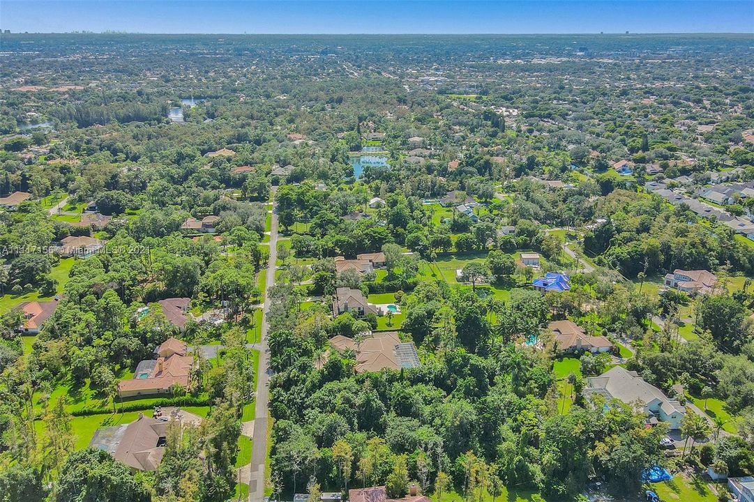 最近售出: $575,000 (1.25 acres)