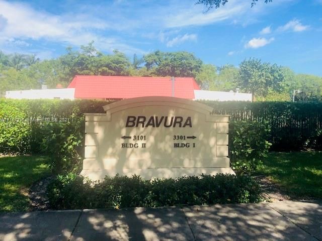 Recently Sold: $245,000 (2 beds, 2 baths, 1083 Square Feet)
