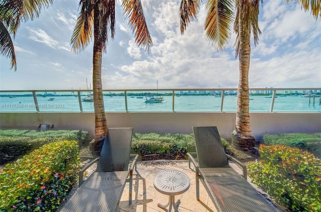 Recientemente alquilado: $3,086 (2 camas, 2 baños, 1120 Pies cuadrados)