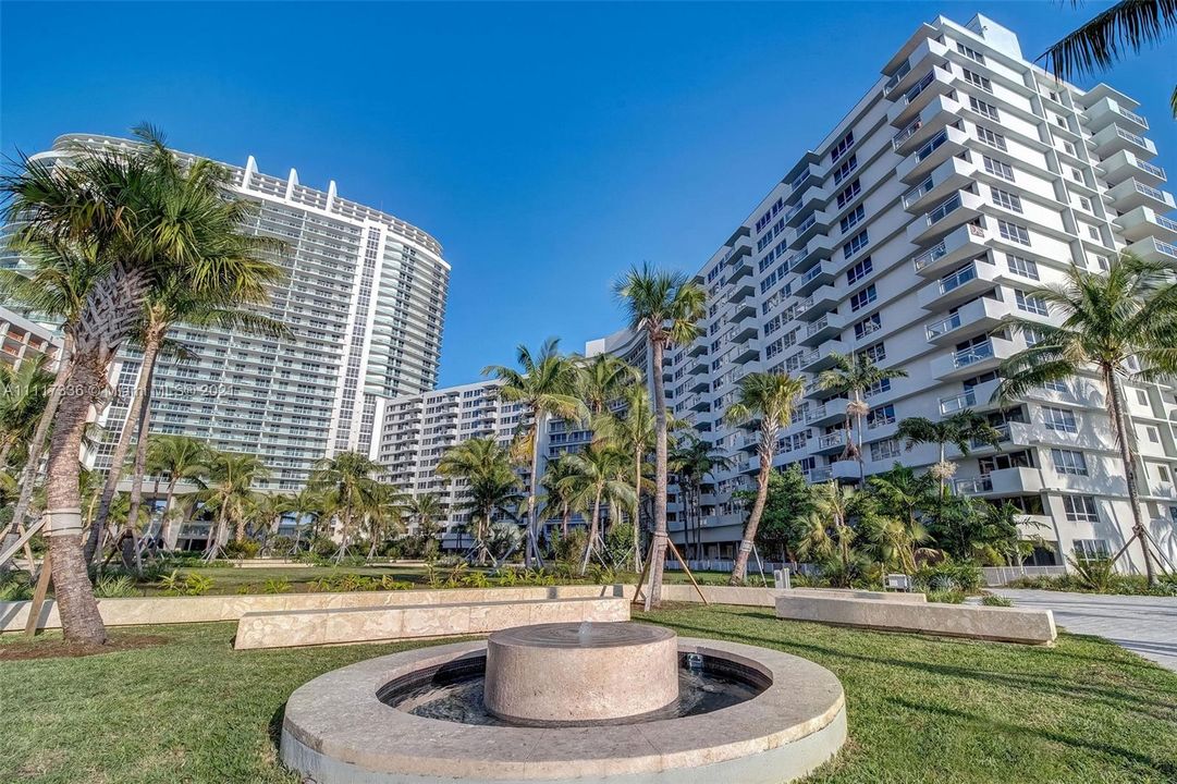 Recientemente alquilado: $3,086 (2 camas, 2 baños, 1120 Pies cuadrados)