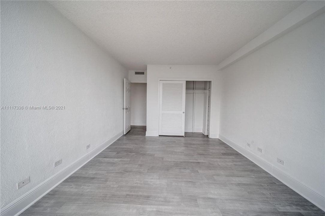 Recientemente alquilado: $3,086 (2 camas, 2 baños, 1120 Pies cuadrados)