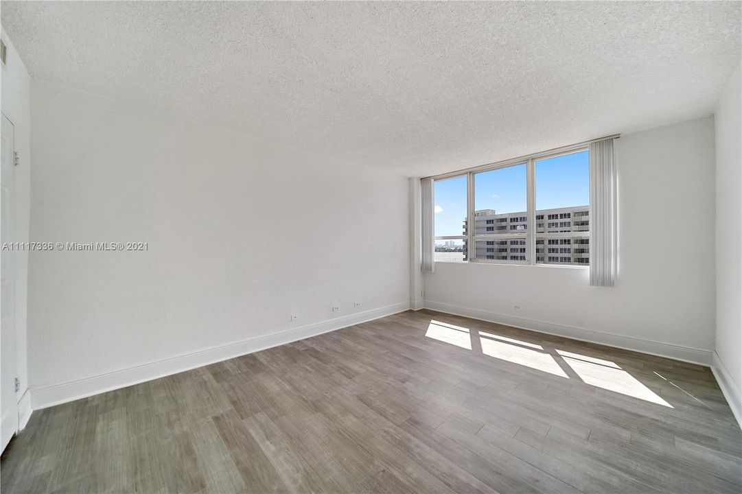 Recientemente alquilado: $3,086 (2 camas, 2 baños, 1120 Pies cuadrados)