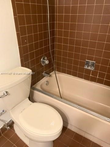 Недавно арендовано: $2,500 (2 спален, 2 ванн, 1548 Квадратных фут)