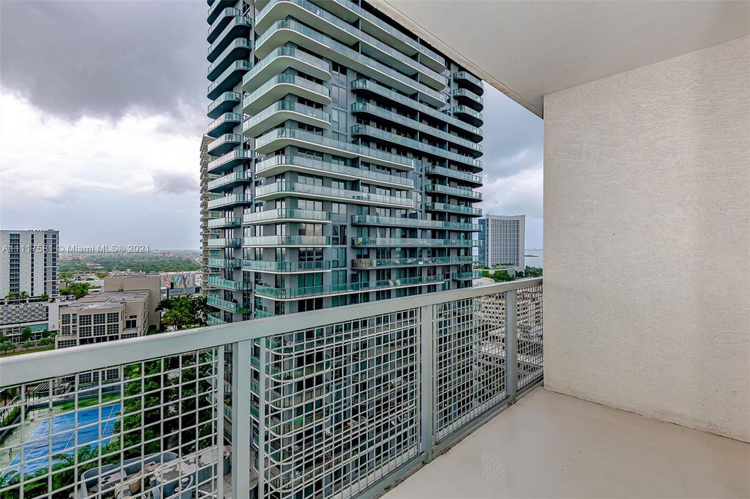 Recently Sold: $495,000 (1 beds, 1 baths, 761 Square Feet)