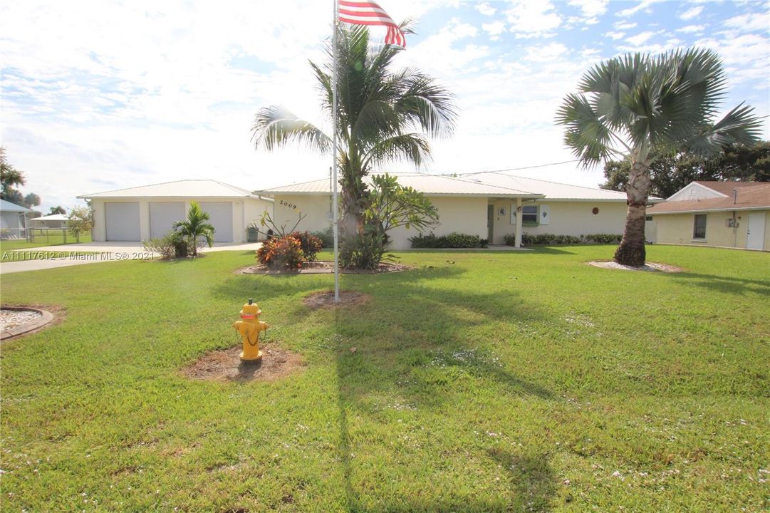 Recently Sold: $367,000 (3 beds, 2 baths, 1618 Square Feet)