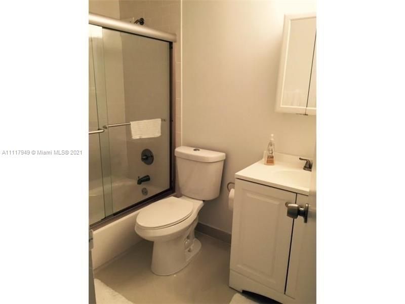 Recently Sold: $379,000 (1 beds, 1 baths, 1008 Square Feet)