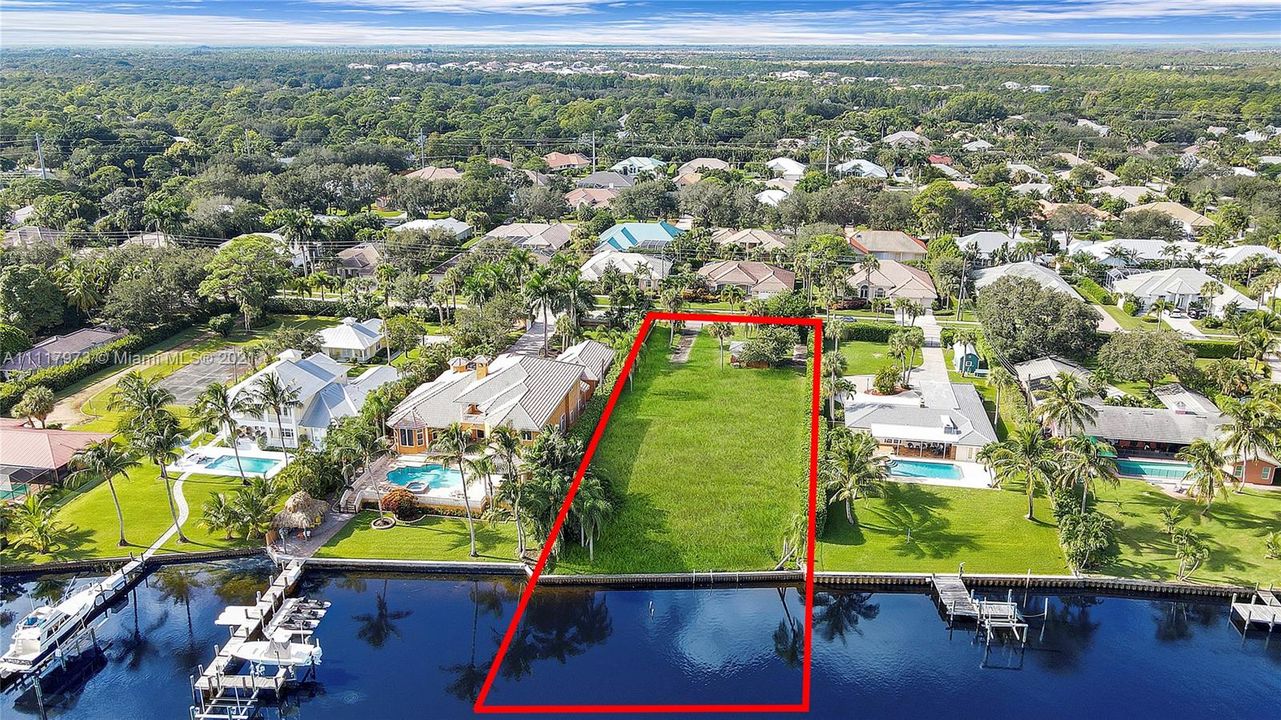 Recently Sold: $2,995,000 (0.65 acres)