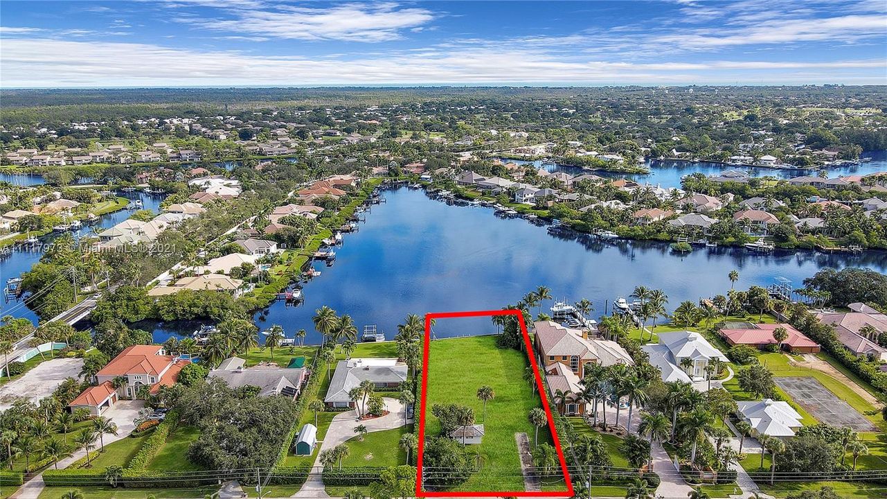 Recently Sold: $2,995,000 (0.65 acres)