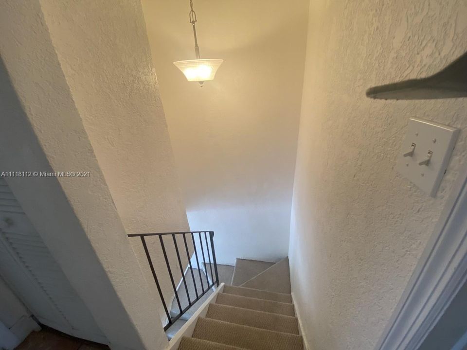 最近租的: $2,500 (2 贝兹, 2 浴室, 960 平方英尺)