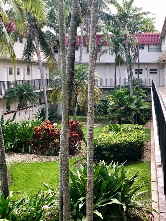 最近租的: $2,500 (2 贝兹, 2 浴室, 960 平方英尺)