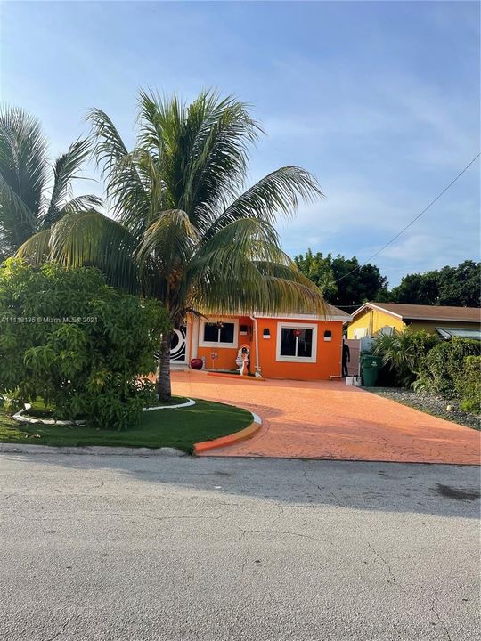 最近租的: $1,000 (1 贝兹, 1 浴室, 0 平方英尺)