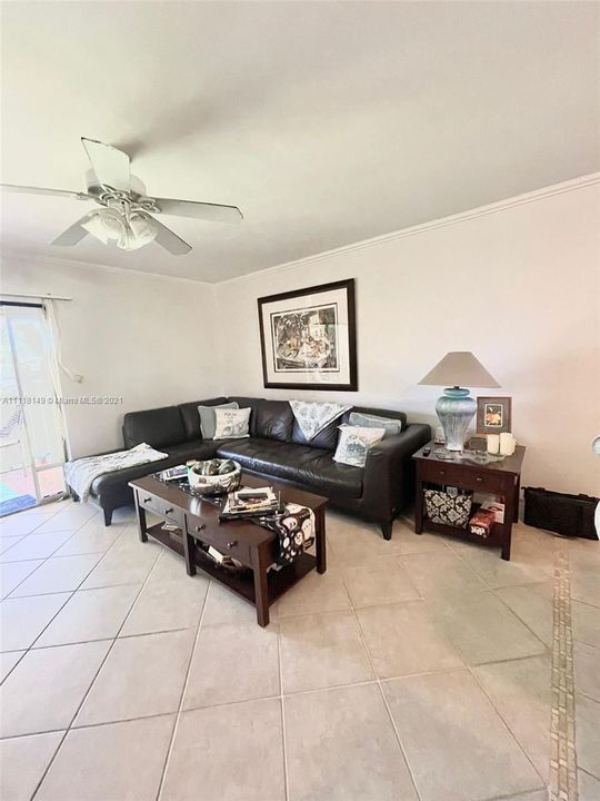 Recently Sold: $269,000 (2 beds, 2 baths, 1018 Square Feet)