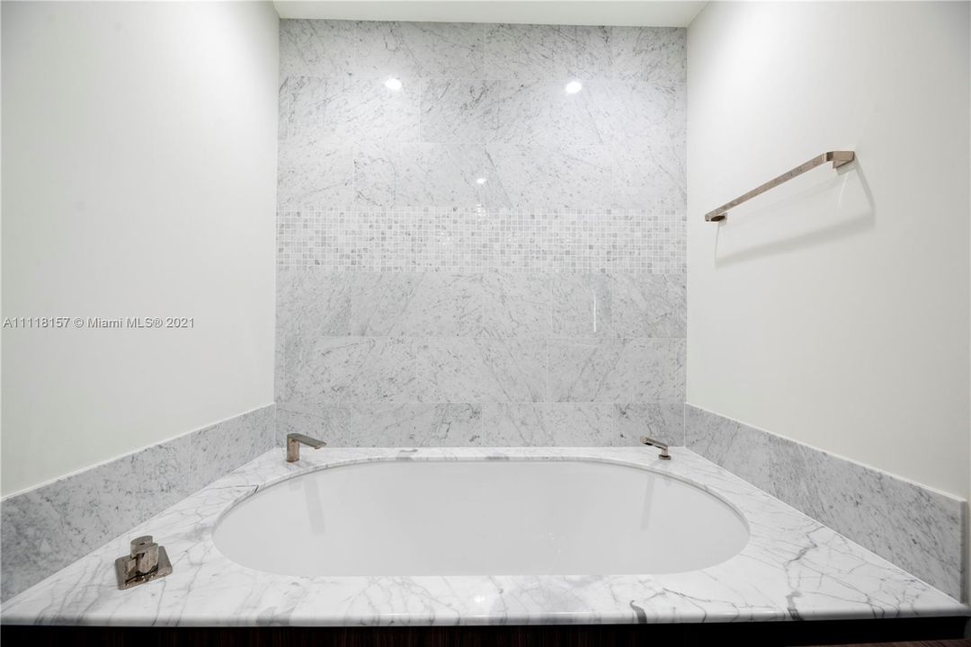 Недавно продано: $2,995,000 (3 спален, 3 ванн, 1955 Квадратных фут)