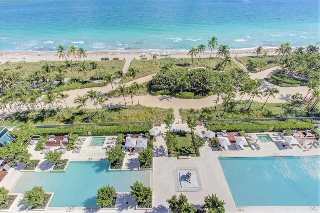 Recently Sold: $8,799,000 (3 beds, 4 baths, 3450 Square Feet)