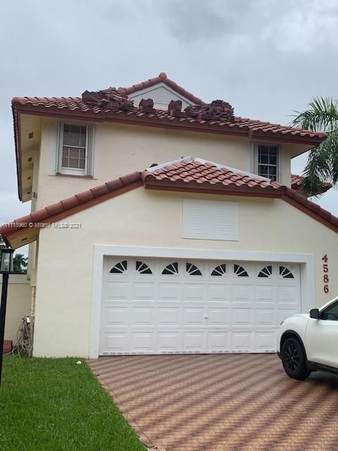 Recently Sold: $730,000 (4 beds, 2 baths, 2675 Square Feet)