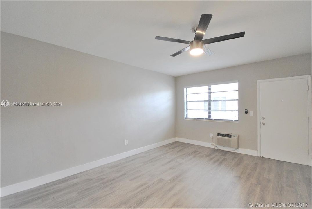 Recientemente alquilado: $1,250 (0 camas, 1 baños, 500 Pies cuadrados)