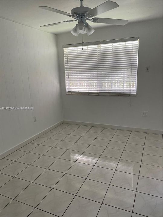 Recently Sold: $205,000 (1 beds, 1 baths, 420 Square Feet)
