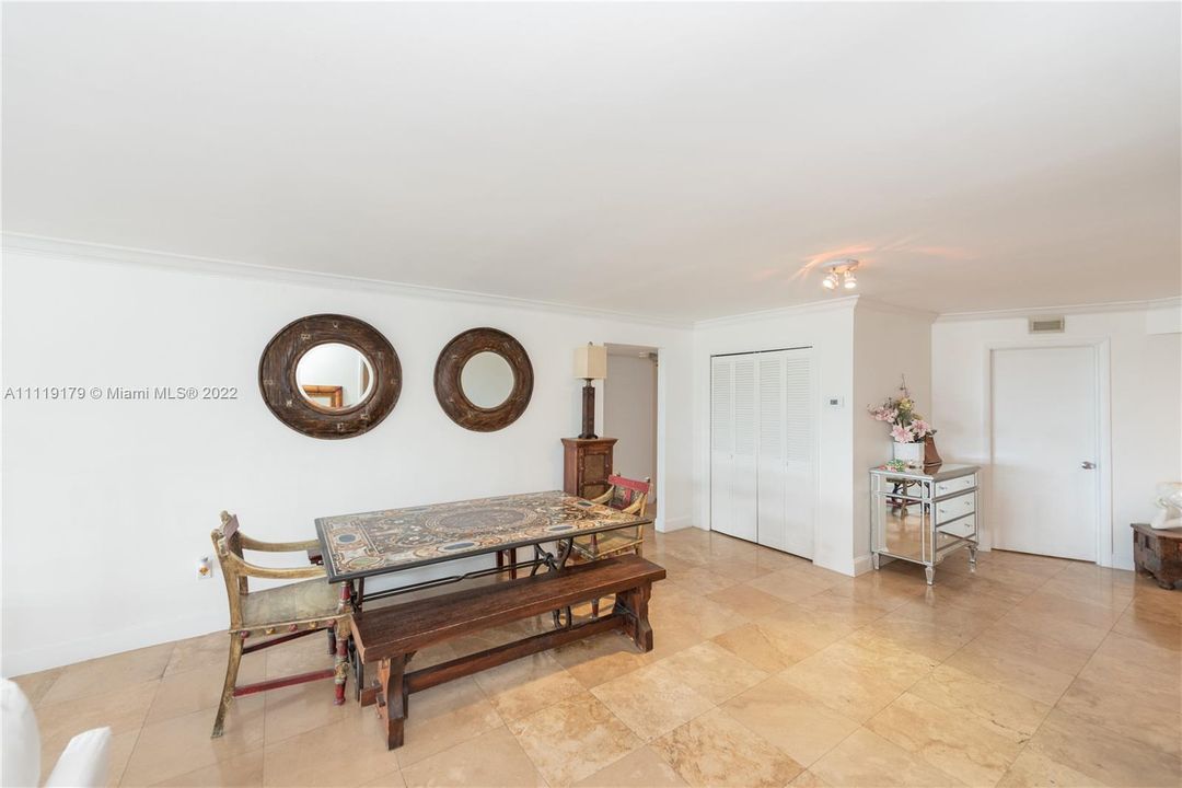 Recently Sold: $1,650,000 (3 beds, 2 baths, 1889 Square Feet)