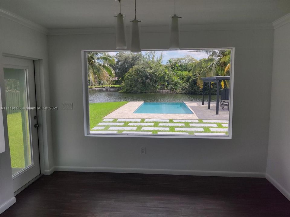 Vendido Recientemente: $690,000 (3 camas, 2 baños, 1286 Pies cuadrados)