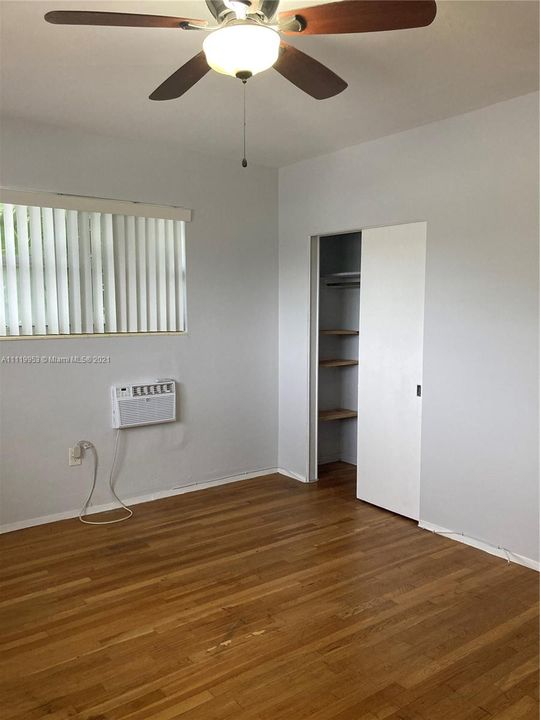 Recently Rented: $2,600 (2 beds, 2 baths, 1600 Square Feet)