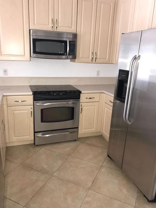 Recently Rented: $2,000 (2 beds, 2 baths, 0 Square Feet)