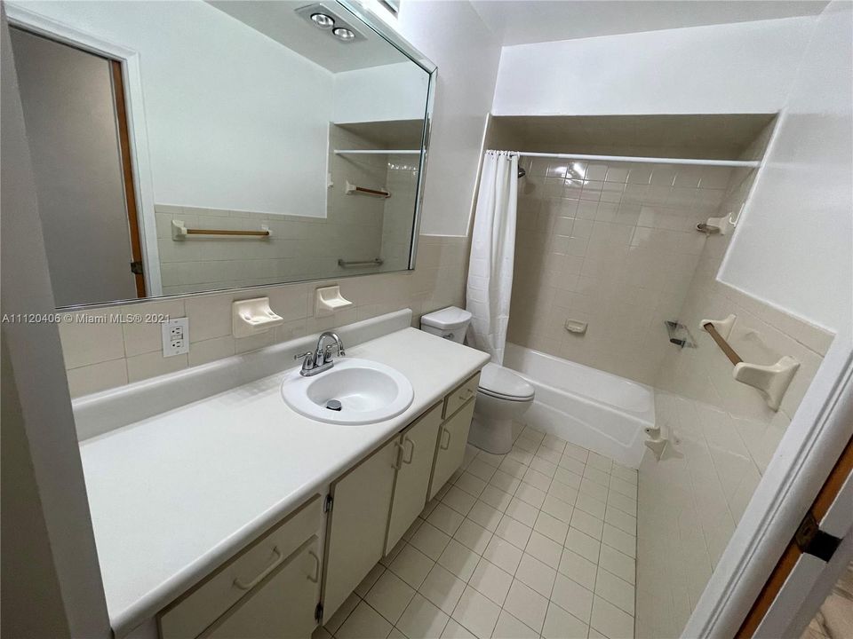 Недавно арендовано: $4,000 (3 спален, 2 ванн, 2480 Квадратных фут)