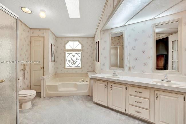 最近售出: $90,000 (2 贝兹, 2 浴室, 0 平方英尺)