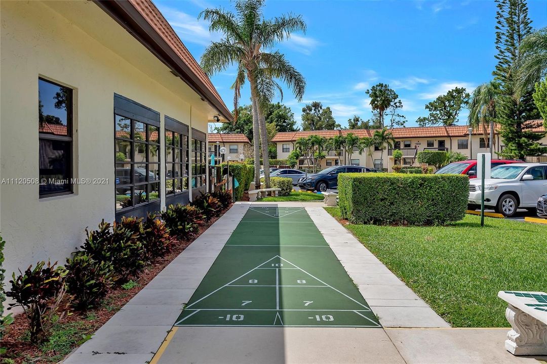 Clubhouse Shuffleboard