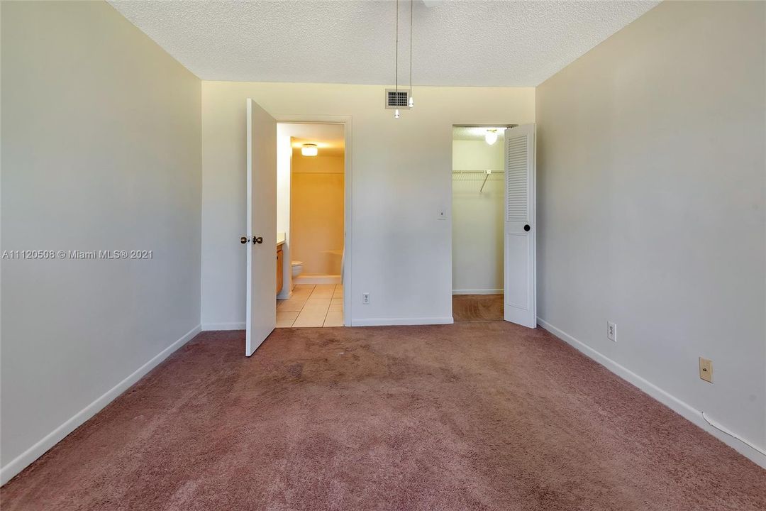 Master Bedroom 5th Photo