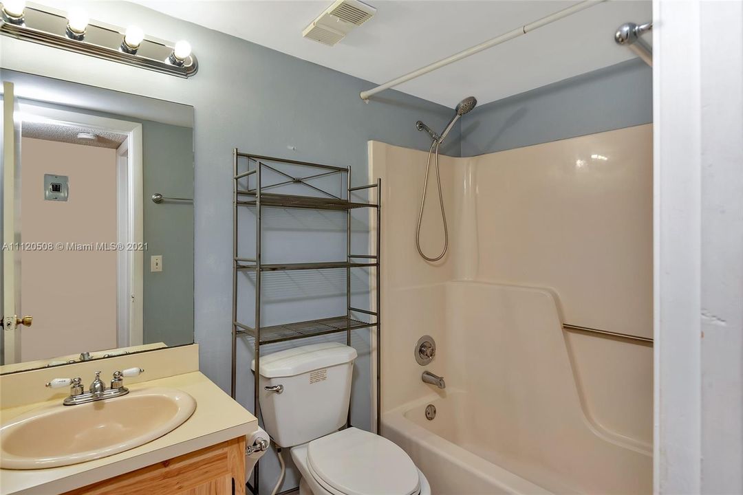 Second Bathroom 1st Photo