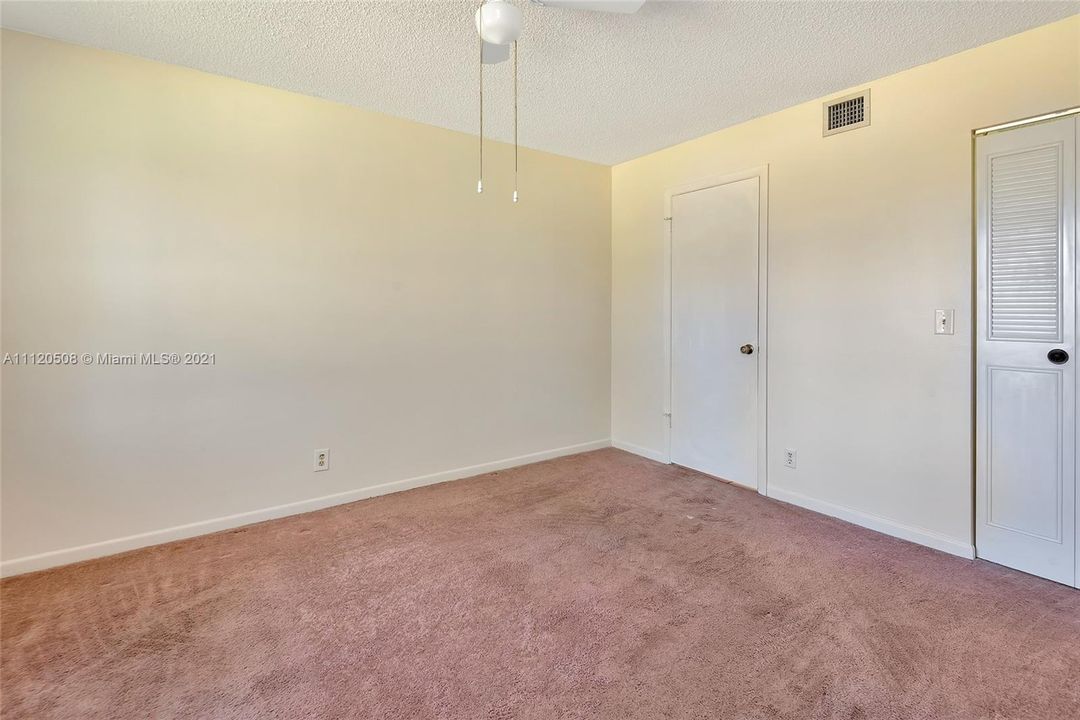 Master Bedroom 2nd Photo