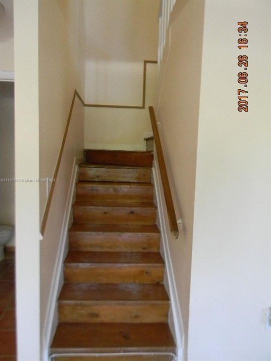 Recently Rented: $1,950 (2 beds, 2 baths, 1000 Square Feet)