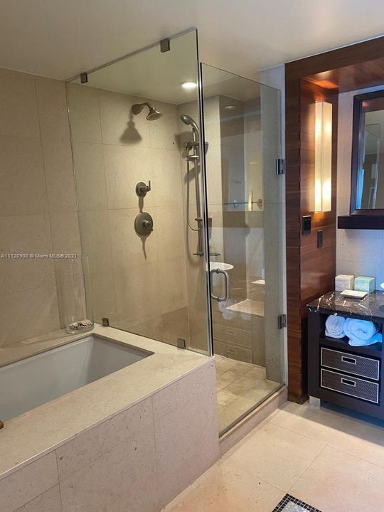 Недавно арендовано: $8,500 (1 спален, 1 ванн, 840 Квадратных фут)