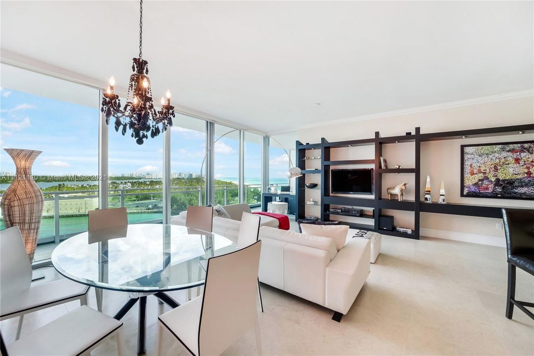 Recently Sold: $2,250,000 (2 beds, 2 baths, 2009 Square Feet)