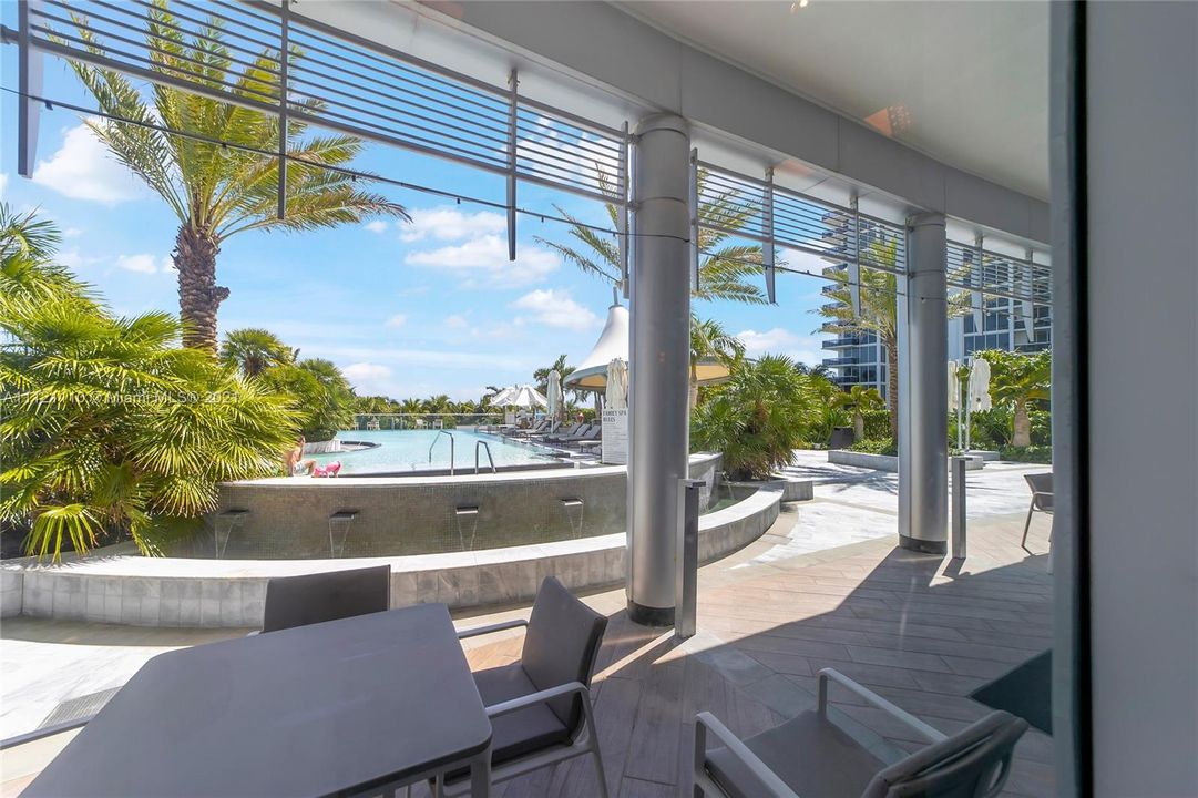 Recently Sold: $2,250,000 (2 beds, 2 baths, 2009 Square Feet)