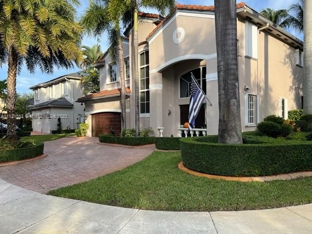 Recently Sold: $864,000 (4 beds, 2 baths, 2494 Square Feet)