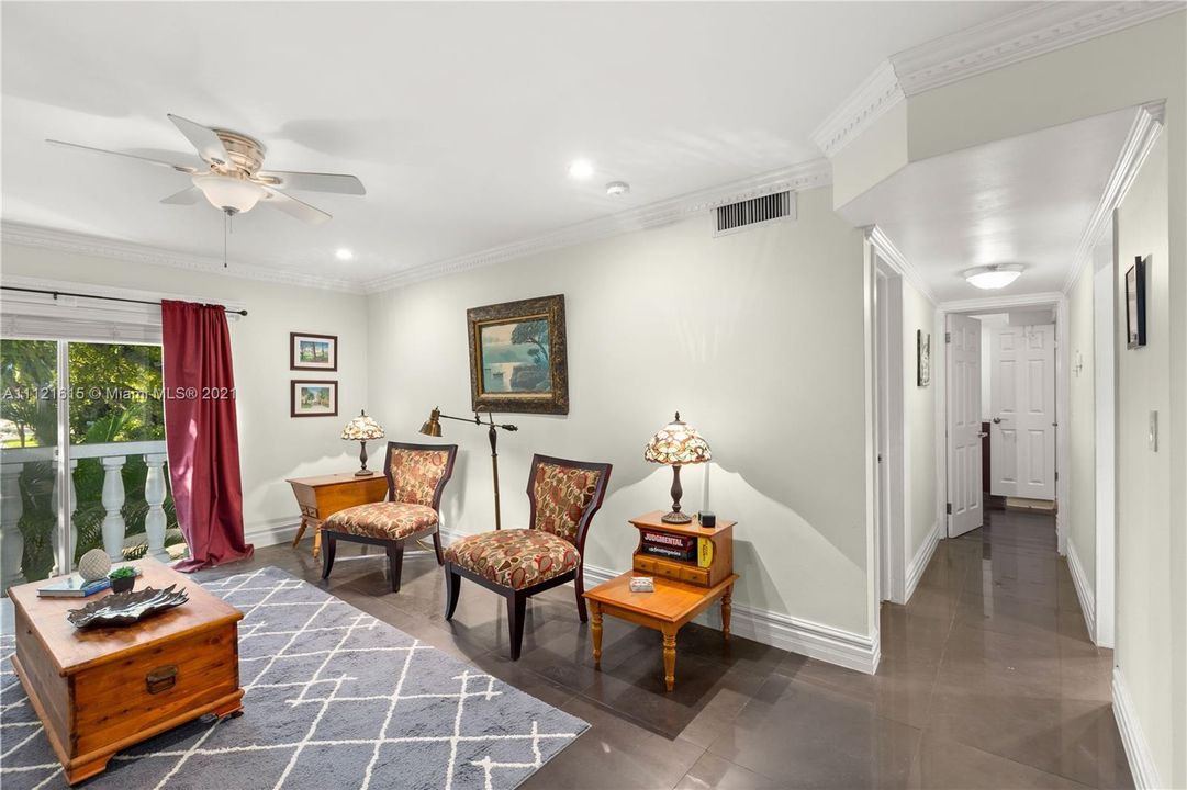 Recently Sold: $448,000 (2 beds, 2 baths, 1145 Square Feet)