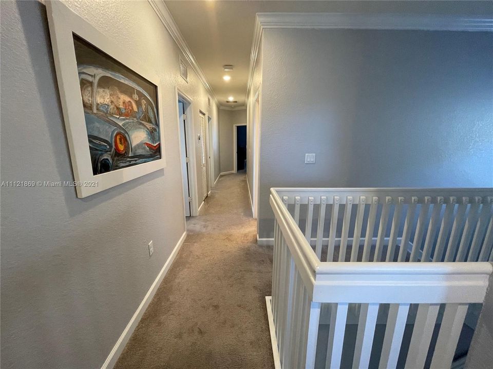 Recently Sold: $489,900 (5 beds, 2 baths, 2504 Square Feet)