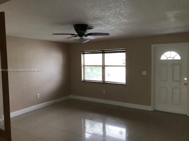 Recently Rented: $2,500 (4 beds, 2 baths, 1481 Square Feet)