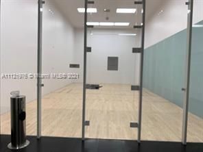 Recently Rented: $3,600 (2 beds, 2 baths, 1055 Square Feet)