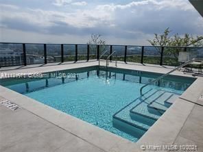 Recently Rented: $3,600 (2 beds, 2 baths, 1055 Square Feet)