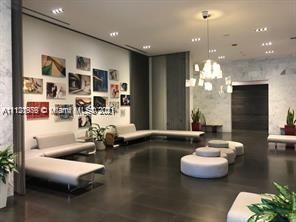 Recently Rented: $3,600 (2 beds, 2 baths, 1055 Square Feet)