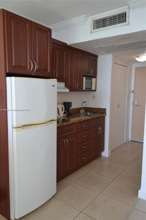 Recently Sold: $250,000 (0 beds, 1 baths, 360 Square Feet)