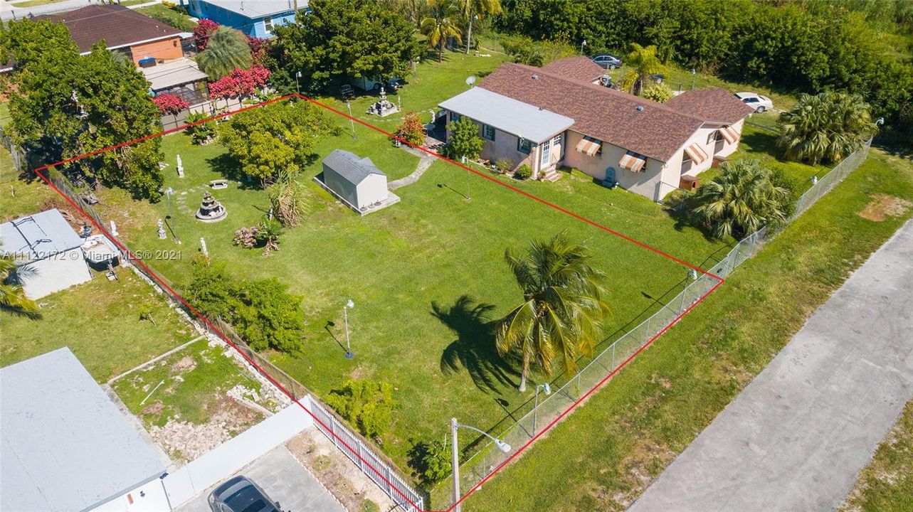 Vendido Recientemente: $130,000 (0.24 acres)